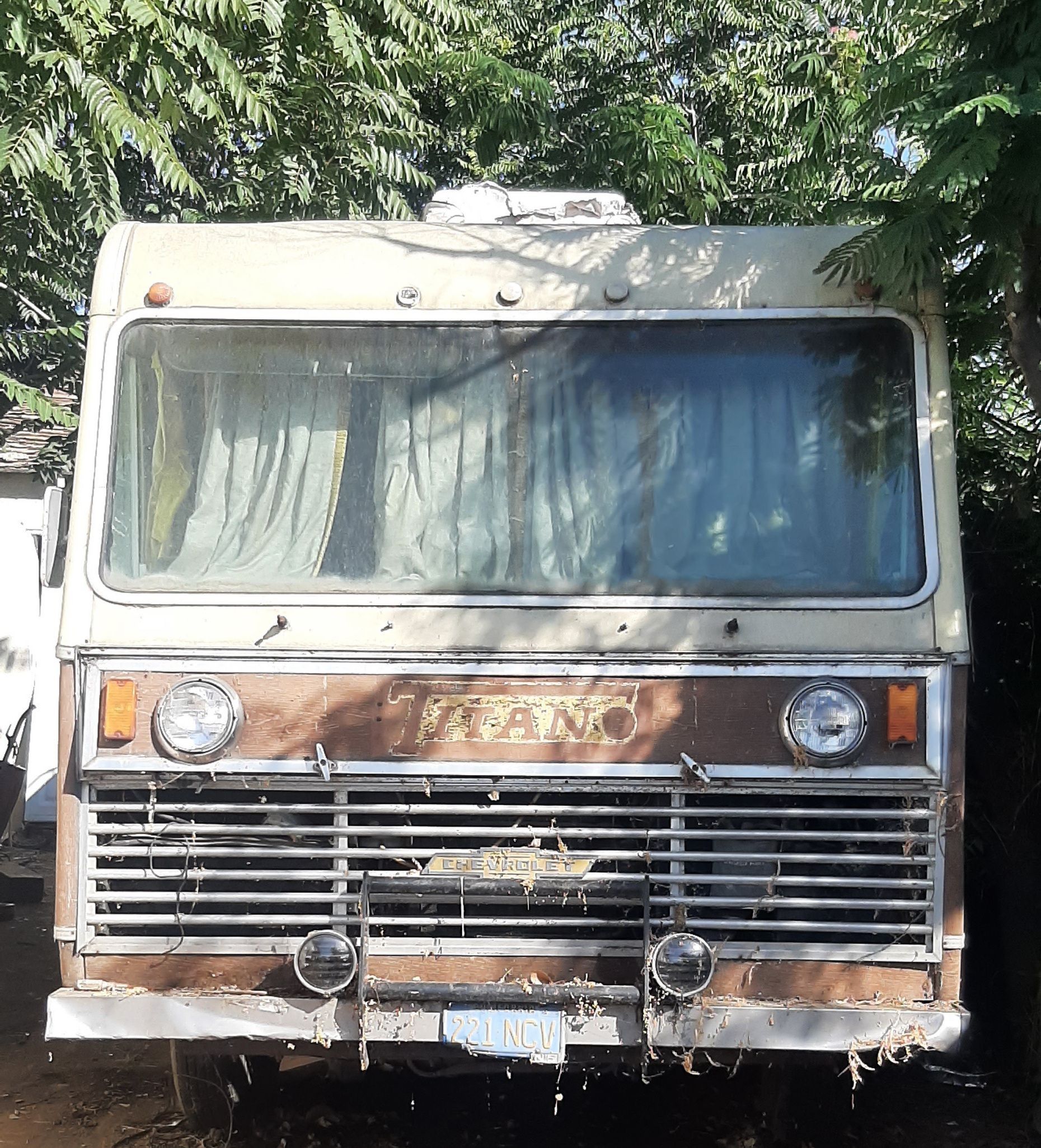 RV Titan Motor Homes