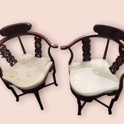 Beautiful Chairs, Oriental