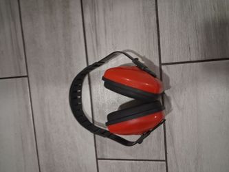 Vintage craftsman handsaw and milwaukee ear muffs