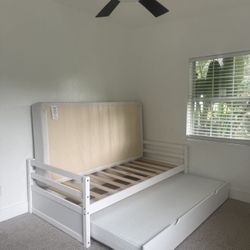 Double twin pull out bed