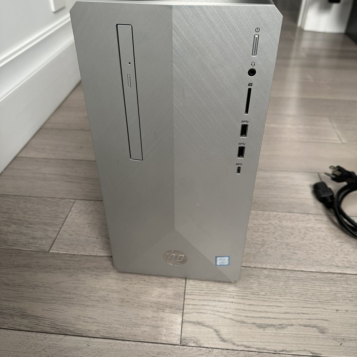 HP pavilion desktop 595-p0074 for Sale in Brooklyn, NY - OfferUp