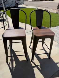 24’ low back bar stools - 2