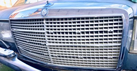 Mercedes Benz 450 se grill