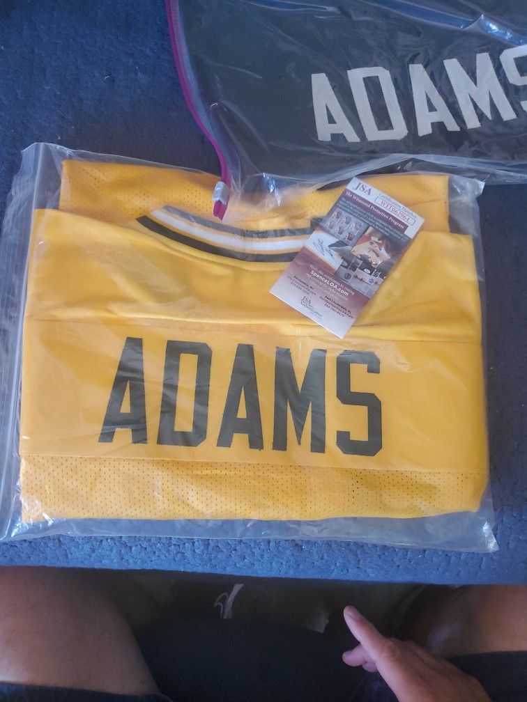 Devante Adams autographed Greenbay Packers Jersey 