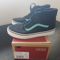 Kids Vans Unisex  Shoes Size  4 Like New