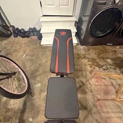 Adjustable Weight Bench 