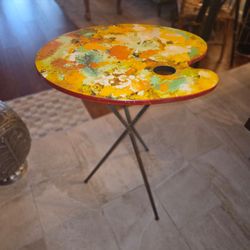 Artist Palette-Shaped Accent Side Table