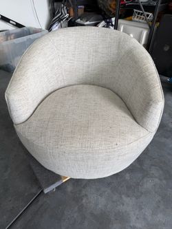 Swivel chair