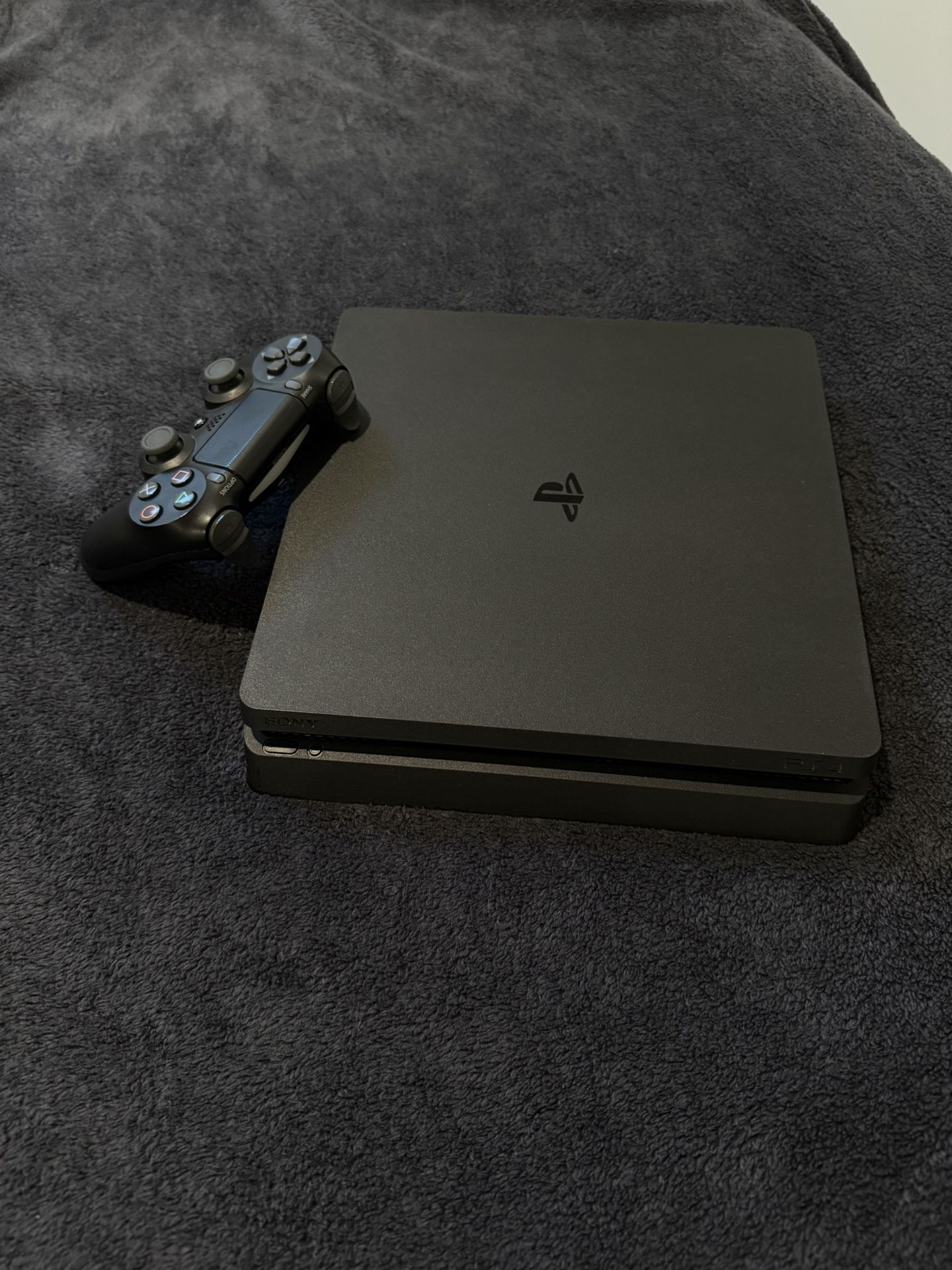 PS4 Slim+Tv+Soundbar