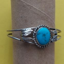 TURQUOISE NAVAJO CUFF BRACELET 
