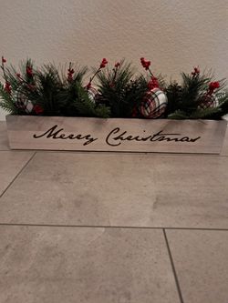 New Farmhouse Wooden Christmas Centerpiece