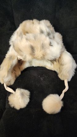 Pottery Barn teen Faux Fur Snow Cap And Booties Set