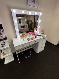 White Vanity Desk with Hollywood Lighted Mirror