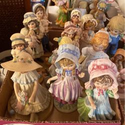 Little girls, porcelain figurines, various prices, porcelain inquire if interested