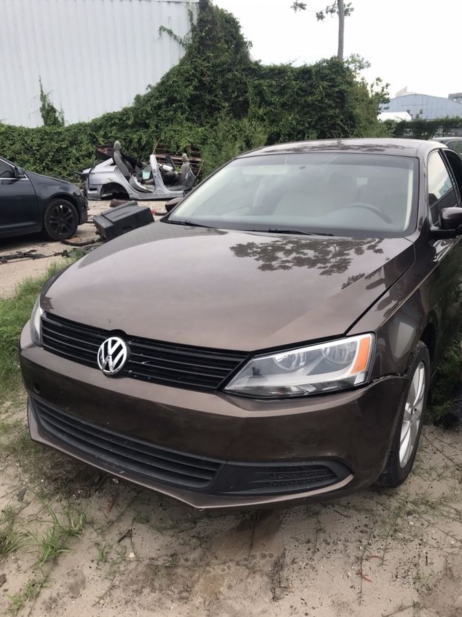 2012 Jetta complete for parts CHEAP