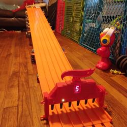 Hot Wheels 6 Lane Speedway 