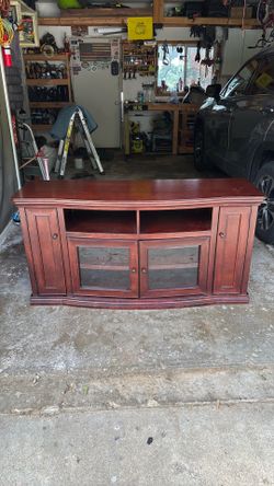 Entertainment center