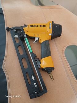 BOSTITCH ANGLED FINISH MAILER