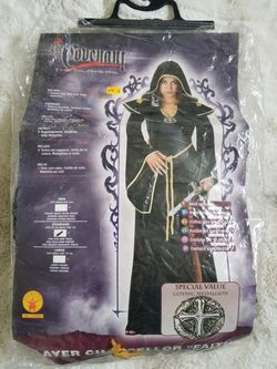 Halloween costume robe thing