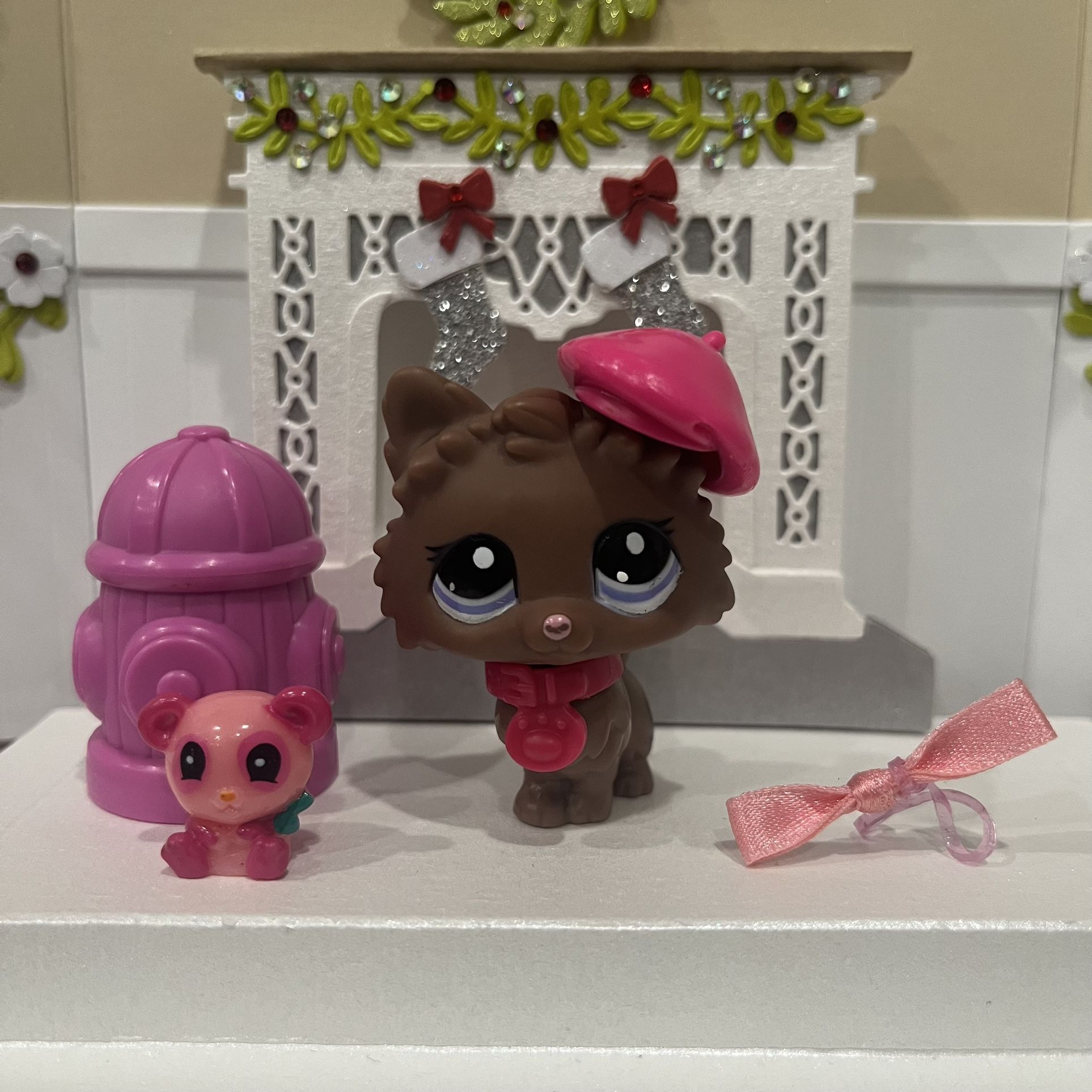 Littlest Pet Shop LPS Blindbag Chocolate Pomeranian #2449