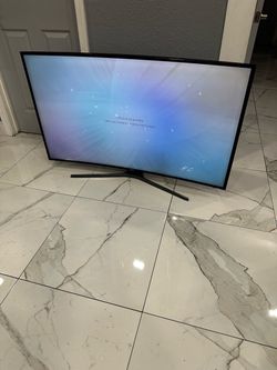 Samsung  Curved Smart TV with Stand and remote