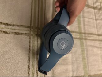Beats Solo 4