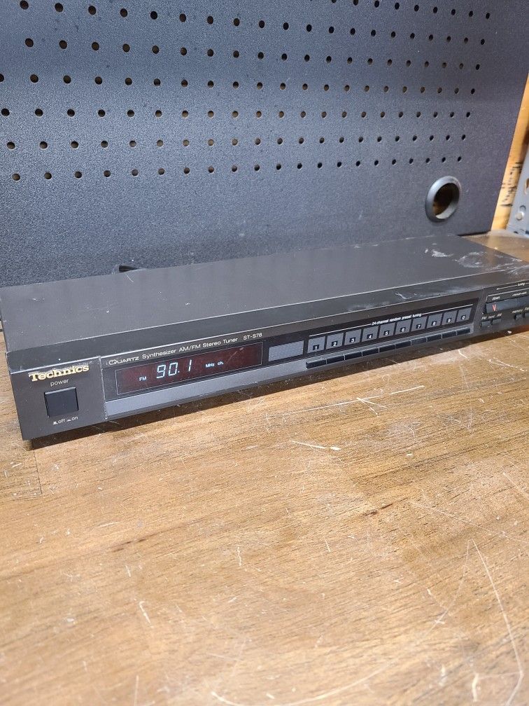 Vintage Technics ST-S78 AM/FM Stereo Receiver