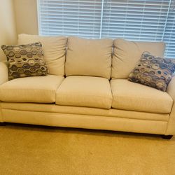 La-Z Boy Couch - Like New $300