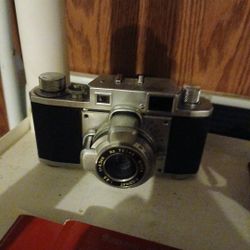 Vintage Rikon 35 Camera