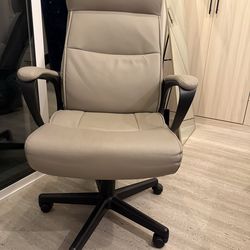 Office chair from staples