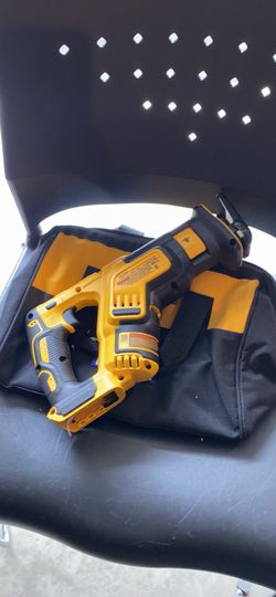 DEWALT DCS367 VARIABLE XR BRUSHLESS SPEED RECIPROCATING SAW TOOL ONLY