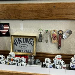 MAN CAVE/ SHE CAVE/ ENTERTAINMENT ROOM TO GO READY: Vintage 1990s 32 NFL Football Teams Mini Ceramic Coffee Mugs Team Name & Logo & Vintage Open Back 