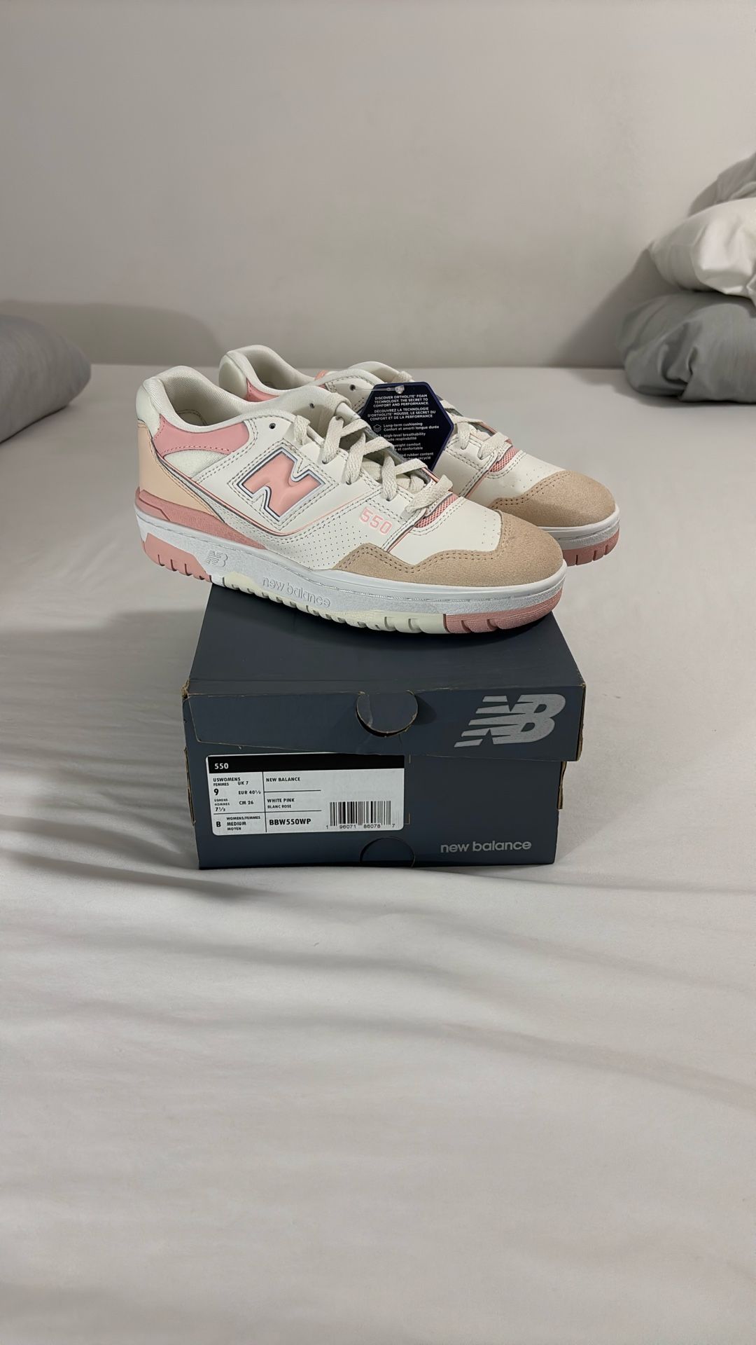 Women’s New Balance Size 9