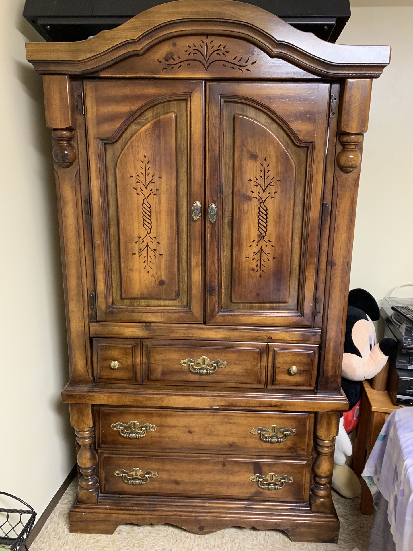 Armoire