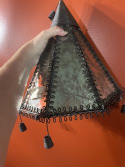 2 Wall Sconces
