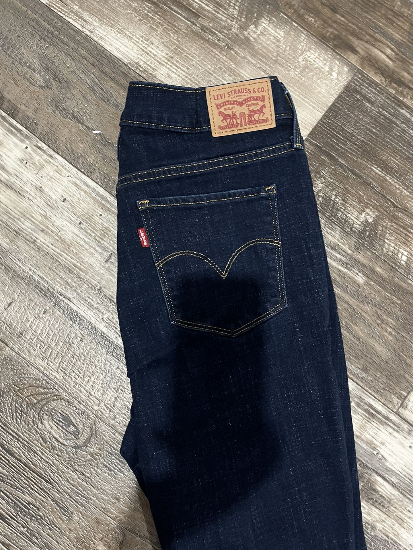 Levi’s Rip Jeans