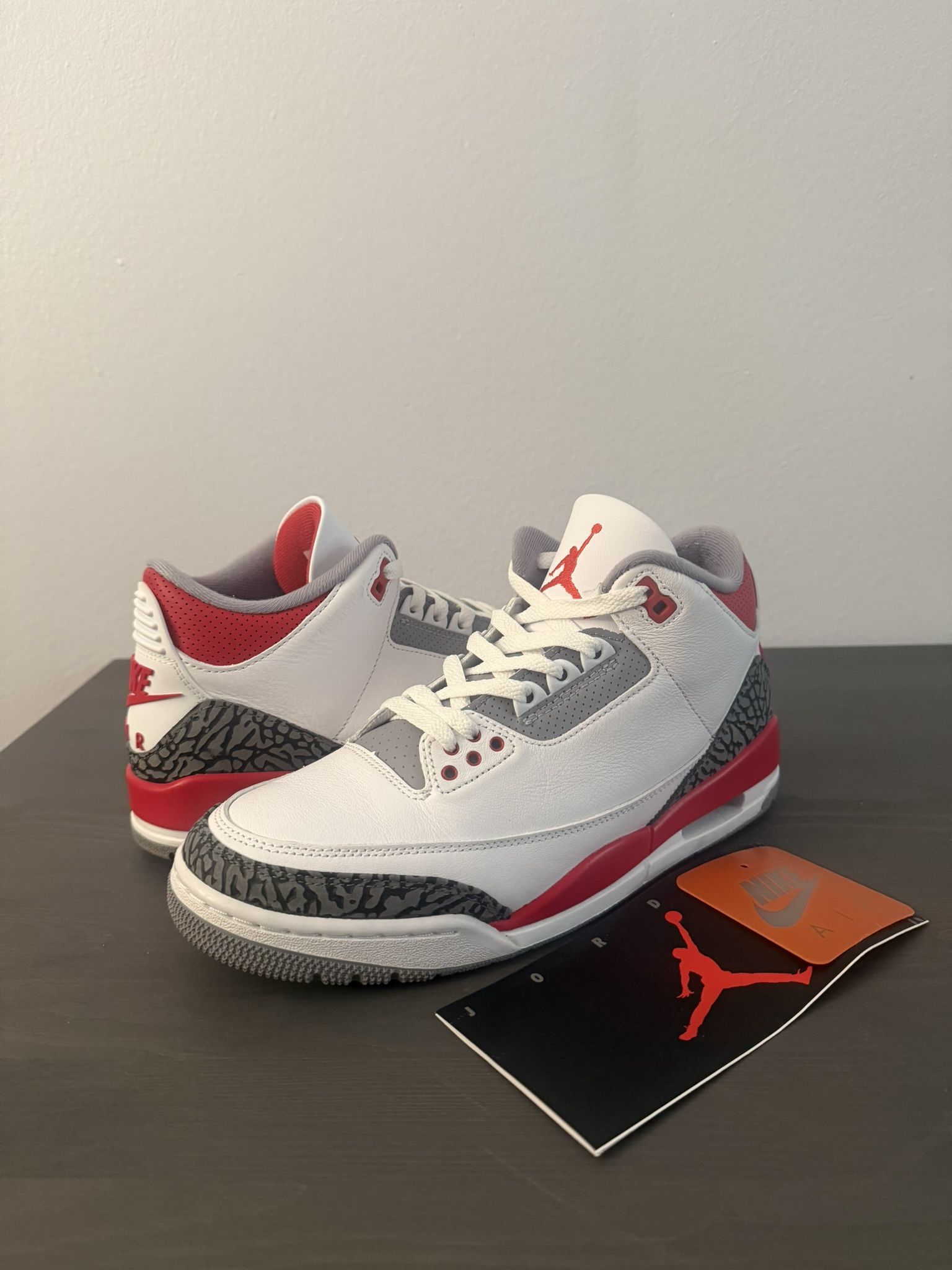 Air Jordan 3 Fire Red Size 8.5 Worn