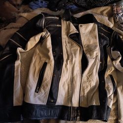 Rare Petorucci Brand Ivory White And Black Men's Leather Jacket ***Converts To A Vest***