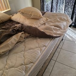 Queen Mattesss Box Soring Frame