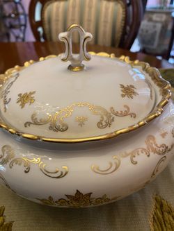 Antique Dish For Candies In White & Gold 24 Karat.