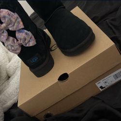 Uggs Size 6