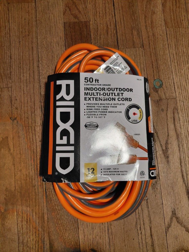 RIDGID 50ft 12gauge Indoor/Outdoor Extension Cord w/ Triple Tap 