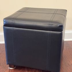 Storage ottoman