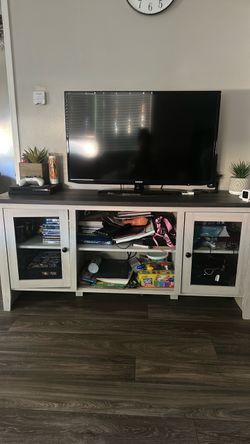 TV stand FREE/GRATIS