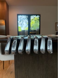 *BRAND NEW* Taylormade P790 Iron Set | 4-PW , RH