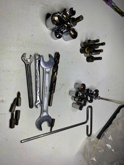 Mixed Hand Tool Lot – Wrenches, Sockets, Bits