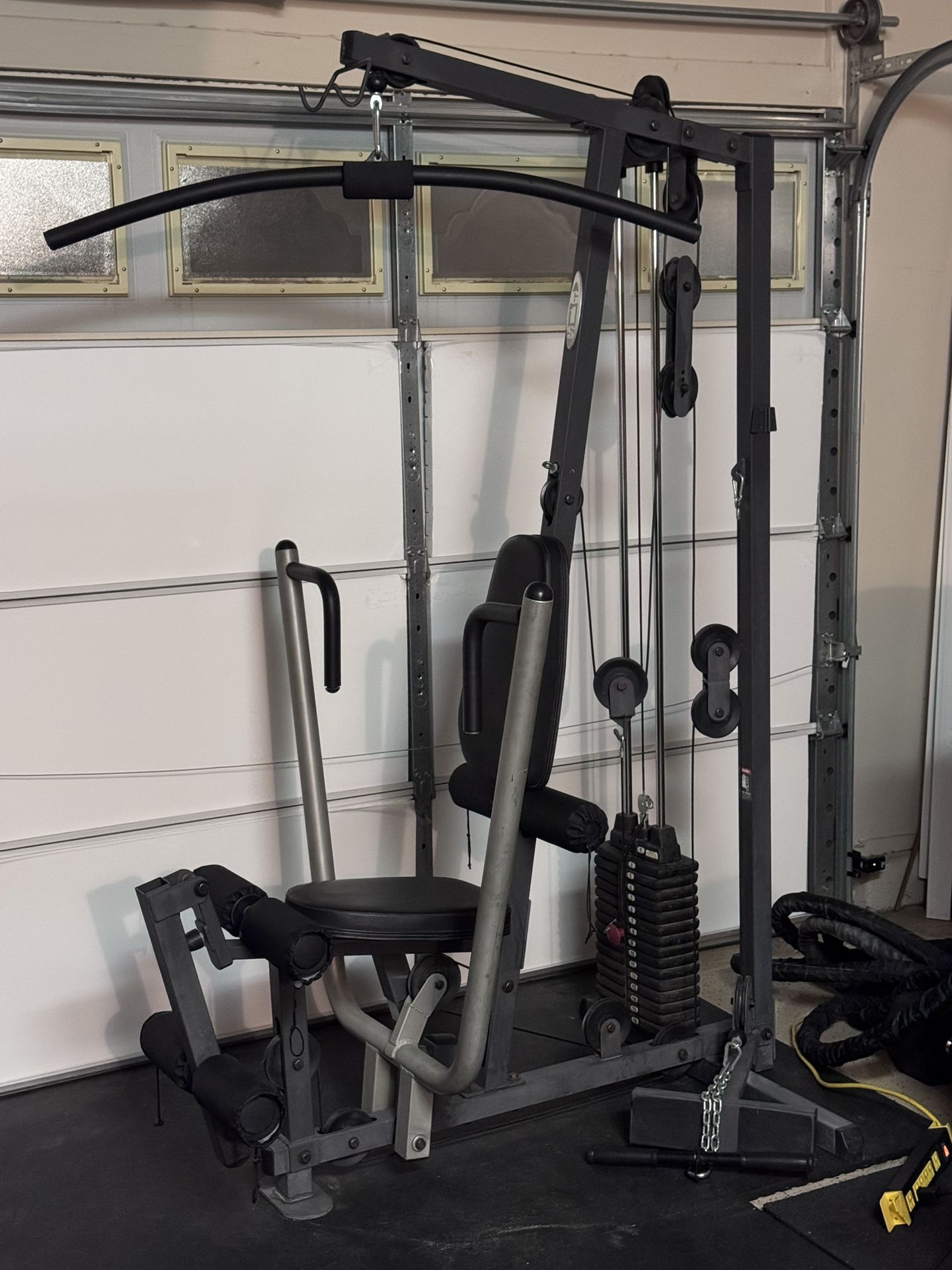 Body Solid G1S Universal Cable machine