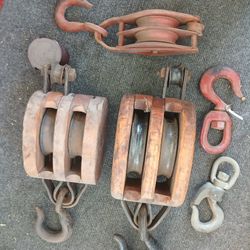 Pullys & Hooks 