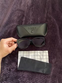 DIFF Maya Black Polarized Oversized Sunglasses with Case & Cloth