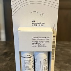 BMW Touch-up Paint - Mineral White Metallic